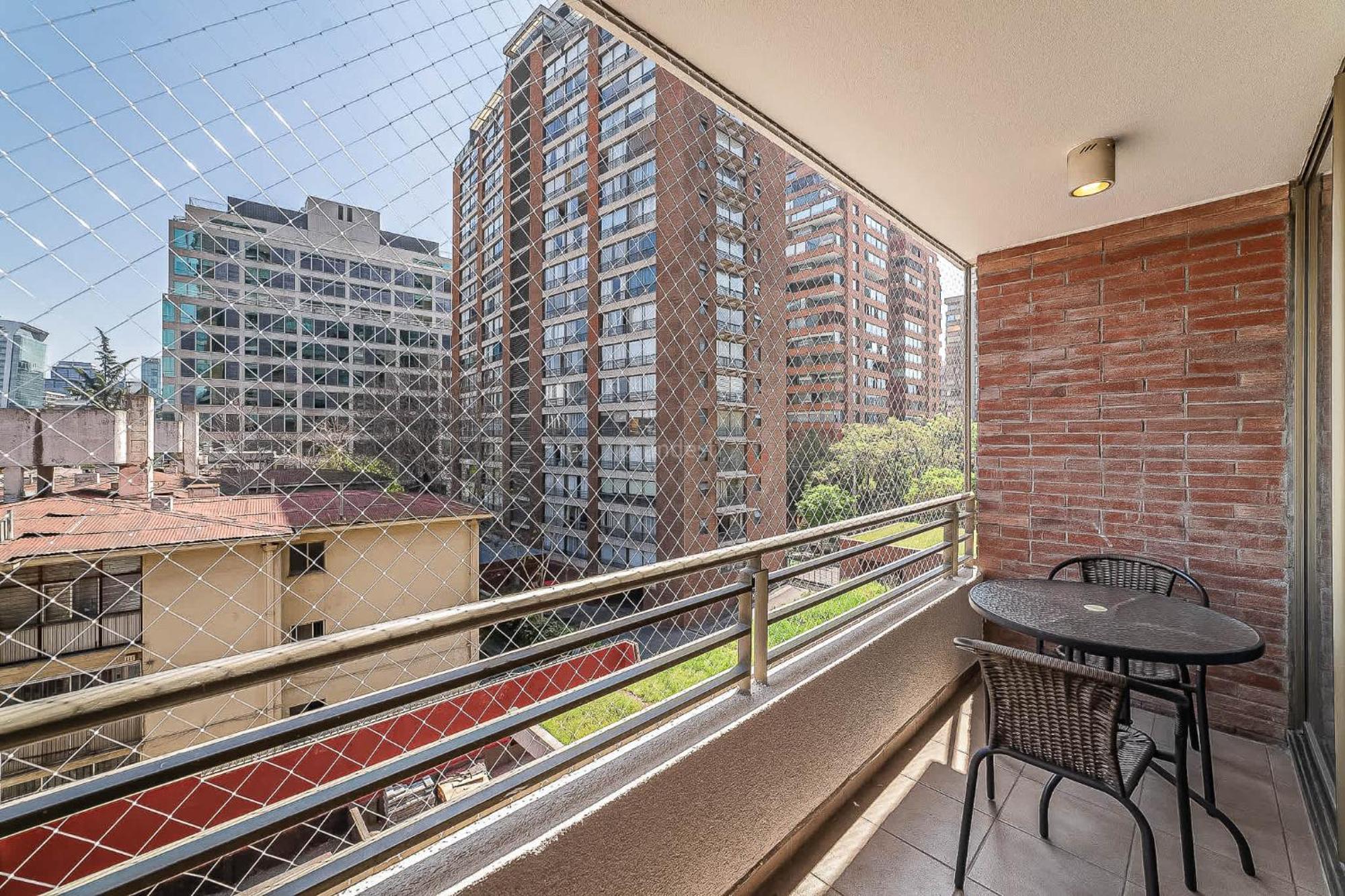 Exclusivo Y Confortable En Condes Apartamento *